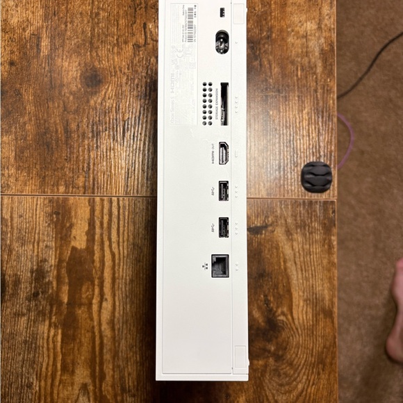 Xbox Series S Digital Edition (Used with cords) - Picture 9 of 14